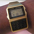 Casio Data Bank – часовник с каталог за телефонни номера и календар