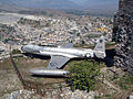 Ajruplan tal-ġlied Lockheed T-33 tal-Forza tal-Ajru tal-Stati Uniti fi Gjirokastër, Diċembru 1957