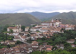 Uitzicht op het historische centrum van Ouro Preto