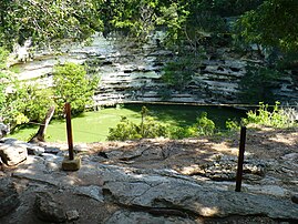 Sacro cenote di Chichén Itzá