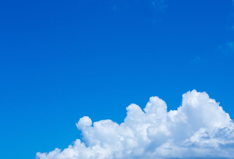 青空と大きな雲の写真