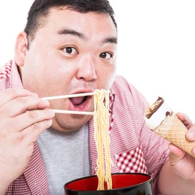 ラーメン、チャーハン、餃子、食後のアイス。ここまで含めてようやくラーメンだ。の写真