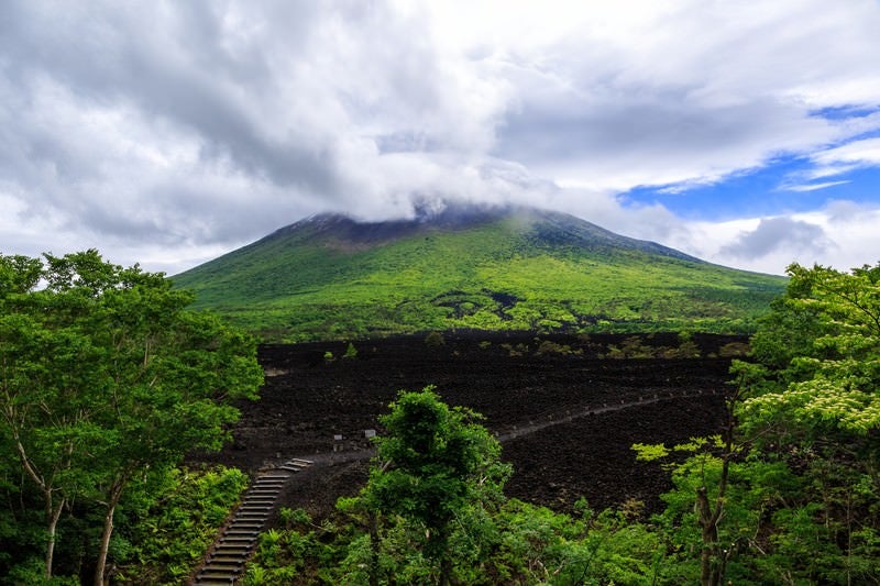 岩手山焼走り溶岩流の写真