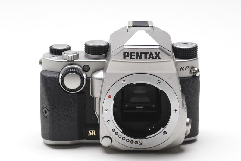 PENTAX KPのボディキットシルバーの写真