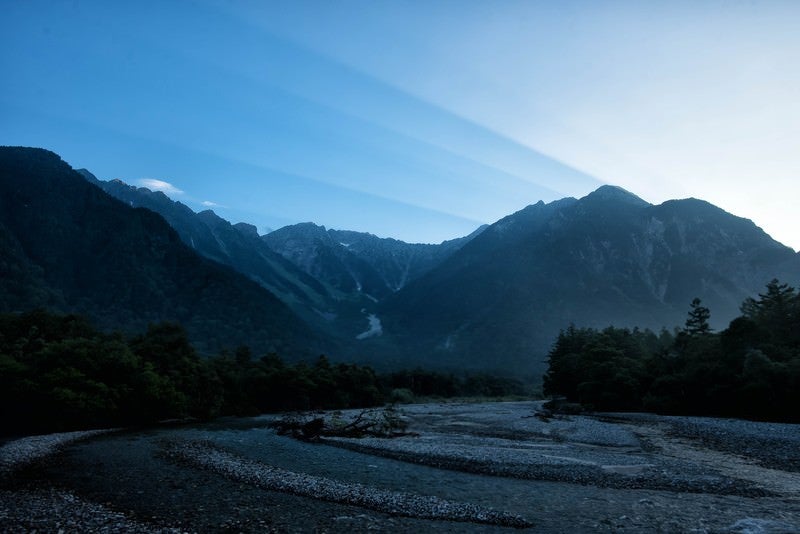 夜明けの上高地の写真