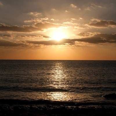 屋久島の海と夕焼けの写真