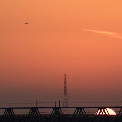 暮れなずむ夕日の写真