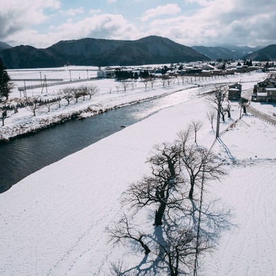 雪の舟津川の様子（郡山市）の写真