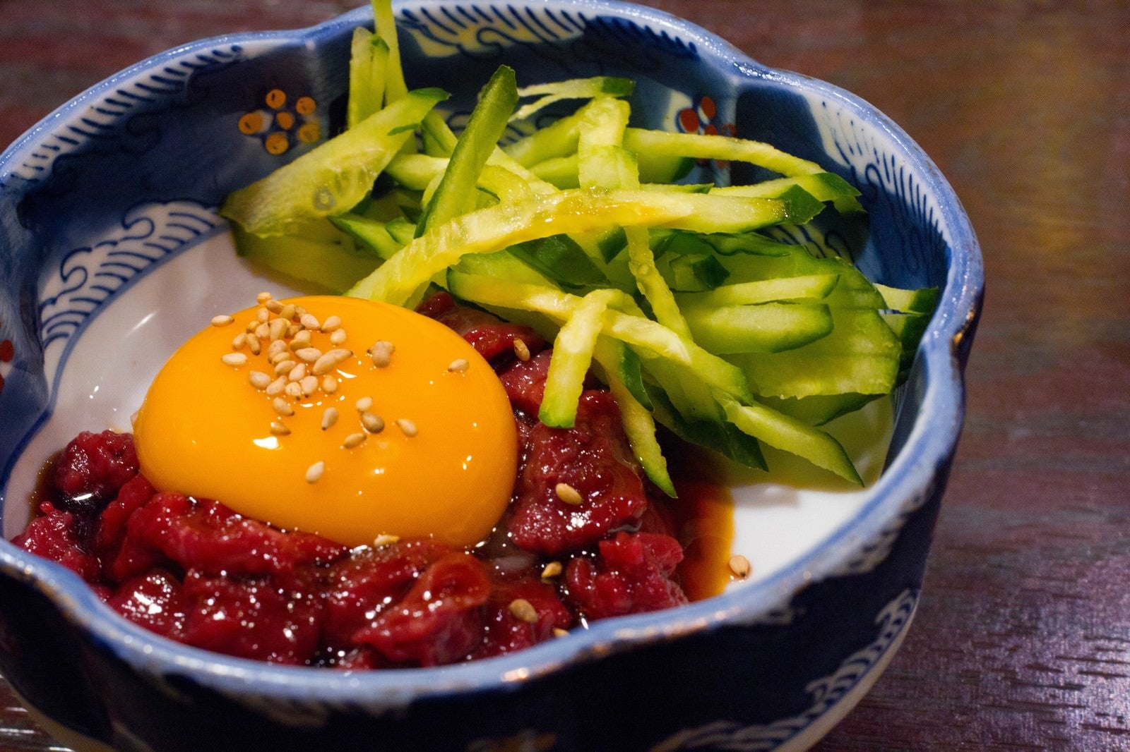 「居酒屋のユッケ」の写真