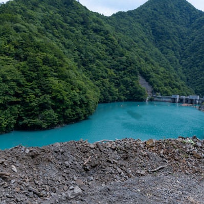 大井川上流の青い川（南アルプス）の写真