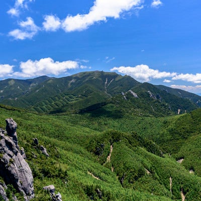 瑞牆山から見る金峰山の写真