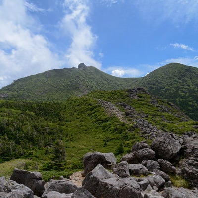 どこまでも伸びる岩場（天狗ノ奥庭）の写真