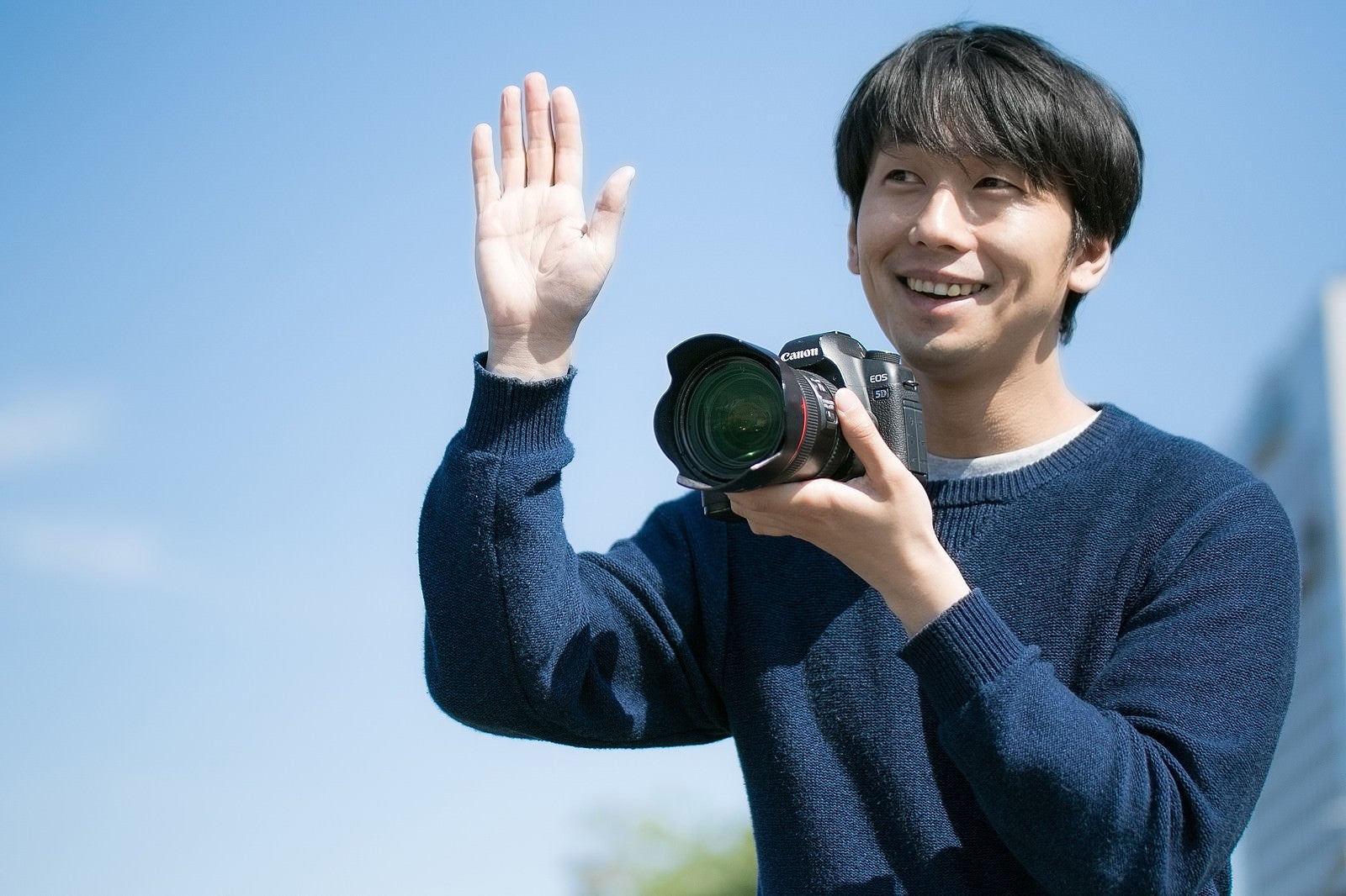 「コスプレ会場でやたらと声をかけてくるカメラ小僧」の写真［モデル：大川竜弥］