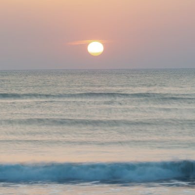 一宮海岸の朝日（千葉県一宮町）の写真