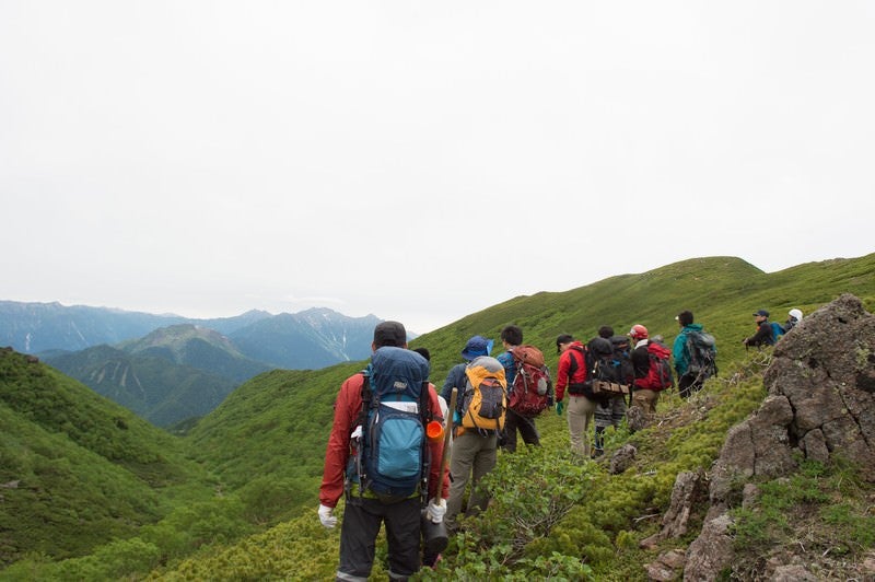 乗鞍新登山道から見る西鎌尾根の写真