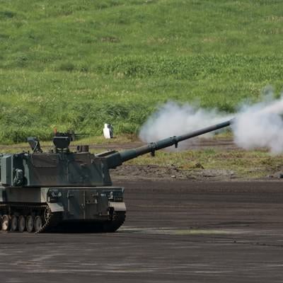 99式自走155mmりゅう弾砲！発射！！の写真