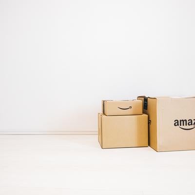 アマゾンのプライムセールで購入した商品ダンボールの写真