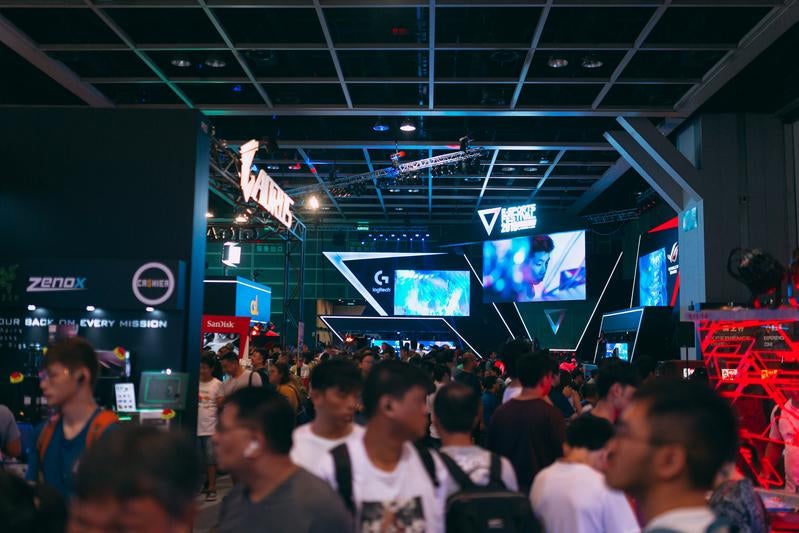 人で溢れるE-SPORTS FESTIVAL 2019 HONG KONGの写真