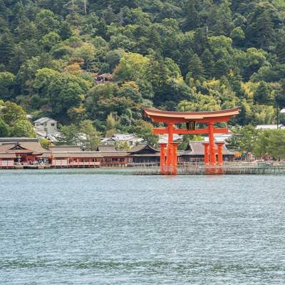 広島県の厳島神社の写真