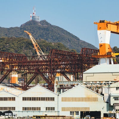 戦艦武蔵が建造された造船所と稲佐山展望台の写真