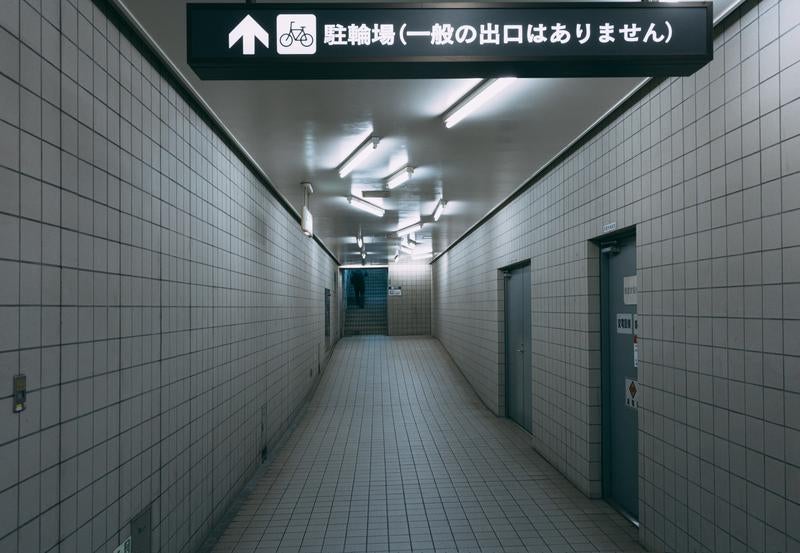 駐輪場（一般の出口はありません）の写真