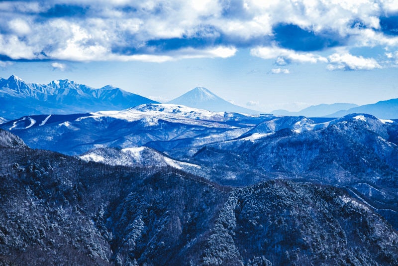 美ヶ原から望む富士山の写真