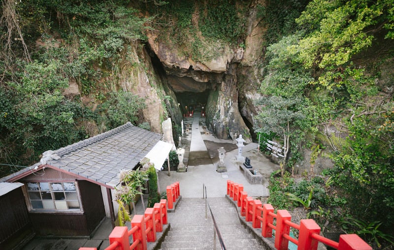 独特の雰囲気を醸し出す祇園神社（日南市）の写真