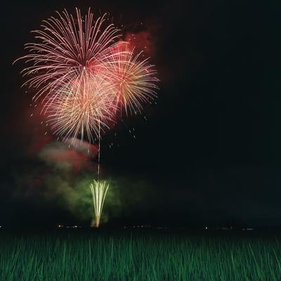 福島県の大玉村の花火大会の写真