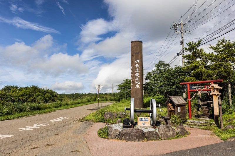 鉄道最高地点 標高1,375メートルにあるJR野辺山駅の写真