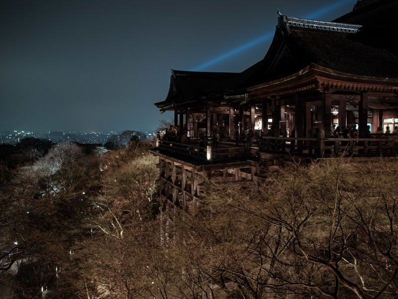 京都の清水寺の夜景の写真