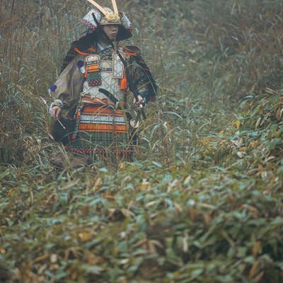 大鎧を纏う武士の写真