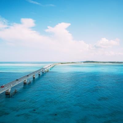 宮古島のシンボル伊良部大橋の写真