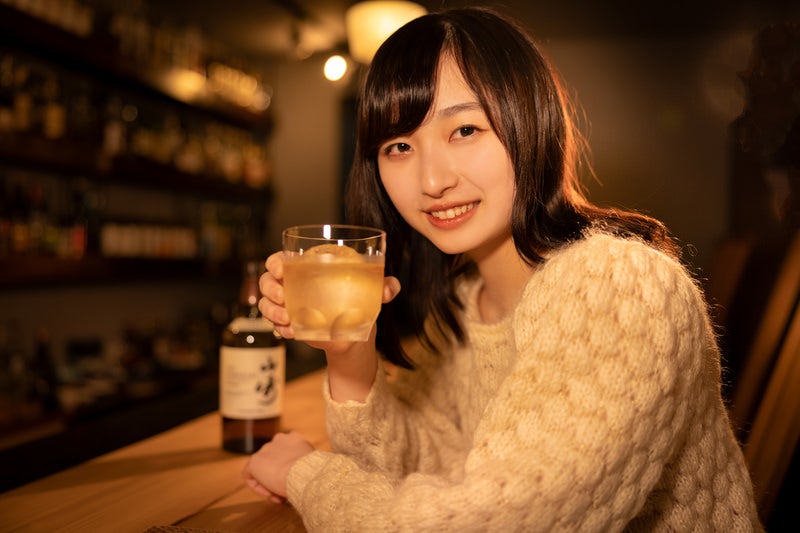 BARで彼女と乾杯の写真