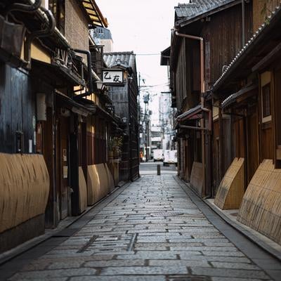 祇園切り通しの古い町並みの写真