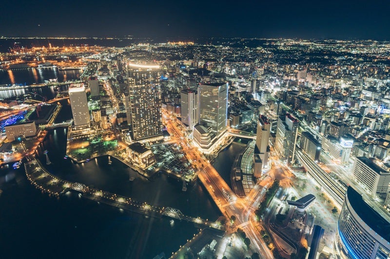 横浜市新市庁舎付近の夜景の写真