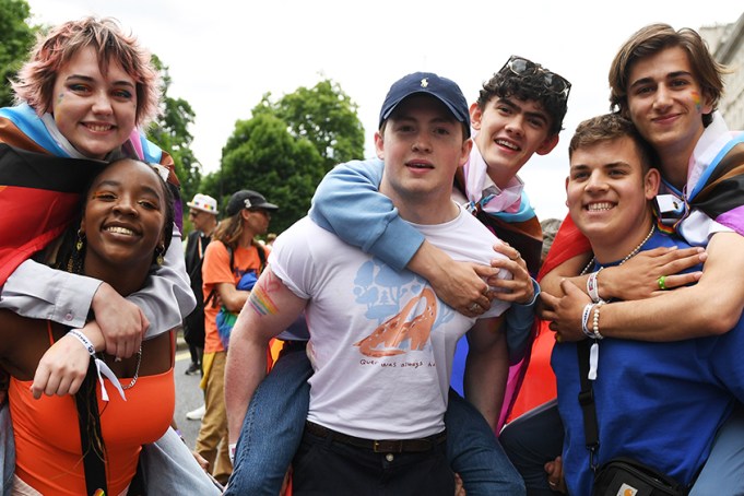 heartstopper cast london pride