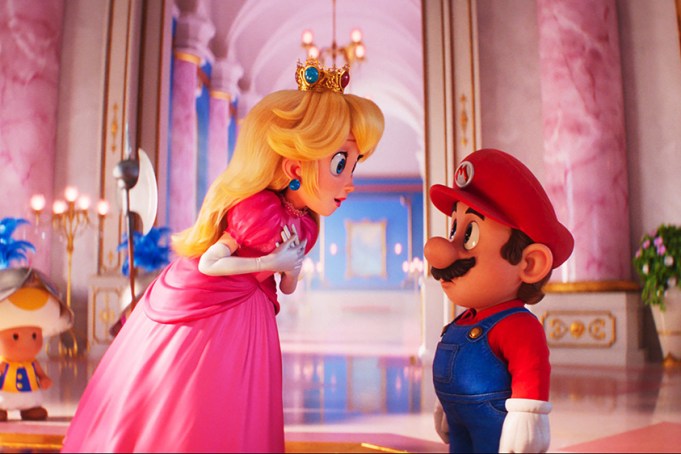 THE SUPER MARIO BROS. MOVIE, from left: Princess Peach (voice: Anya Taylor-Joy), Mario (voice: Chris Pratt), 2023. © Universal Pictures / Courtesy Everett Collection