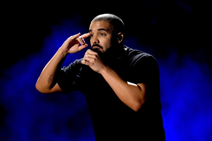 LAS VEGAS, NV - SEPTEMBER 23:  Recording artist Drake performs onstage at the 2016 iHeartRadio Music Festival at T-Mobile Arena on September 23, 2016 in Las Vegas, Nevada.  (Photo by Kevin Winter/Getty Images)