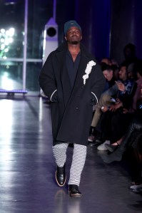 HOLLYWOOD, CALIFORNIA - NOVEMBER 13: Harold Perrineau walks the runway during the Blue Jacket Fashion Show Los Angeles at W Hollywood on November 13, 2024 in Hollywood, California.  (Photo by Amy Sussman/Getty Images for Blue Jacket)