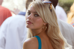 Margot Robbie 'Wolf of Wall Street' Full Frontal Nude Scene