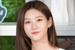 SEOUL, SOUTH KOREA - JUNE 12 : Kim Sae-Ron attends the "Love Playlist - Season 4" Premiere on June 12, 2019 in Seoul, South Korea. (Photo by THE FACT/Imazins via Getty Images)