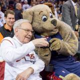 Childhood Hobbies May Have Helped Warren Buffett Become A Billionaire