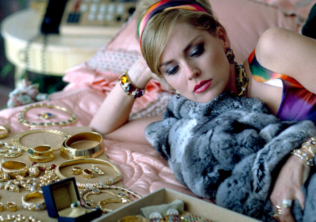 featured image for post: 5 of the Most Unforgettable Jewels in Movie History