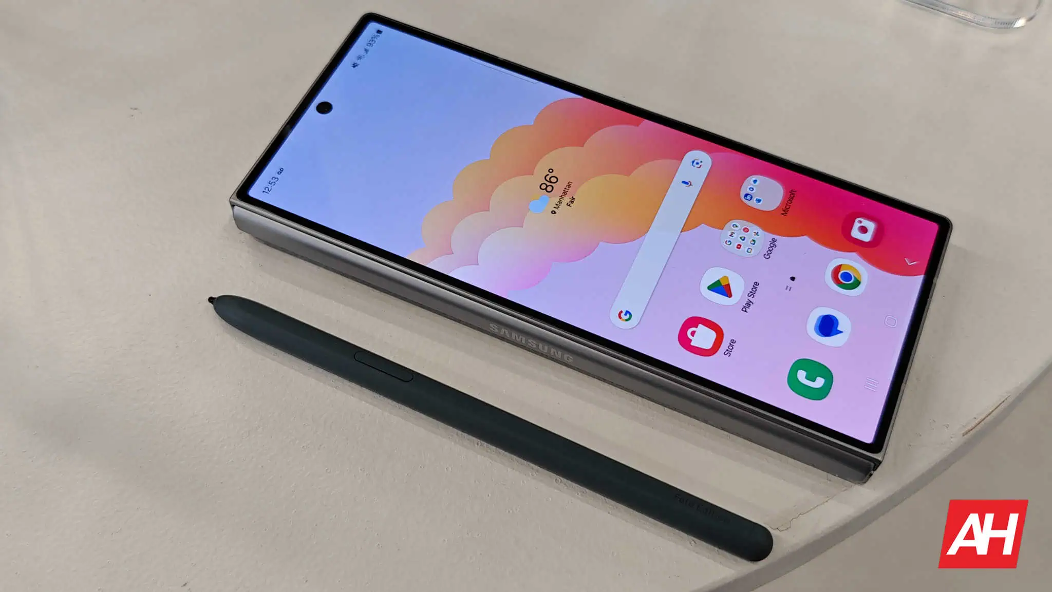 Samsung Galaxy Z Fold 6 AM AH 14