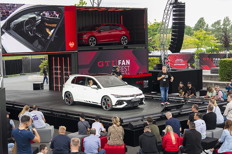 ファンを増やし続ける「VWゴルフGTI」　初代から新型まで歴代モデルずらり