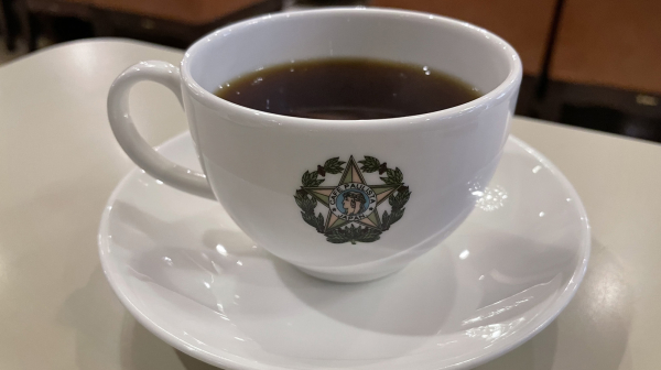 レノンも芥川も通った銀座の老舗コーヒー店