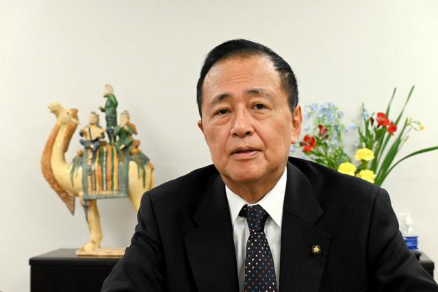 東京都世田谷区の保坂展人区長=2024年12月9日、東京都内、富永鈴香撮影