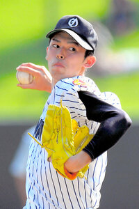 岩手大会の準決勝で完封した大船渡の佐々木朗希投手=2019年7月24日、岩手県営、小玉重隆撮影