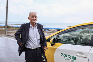 タクシー運転手の浜塚喜久男さん=2024年12月5日、石川県珠洲市、田辺拓也撮影