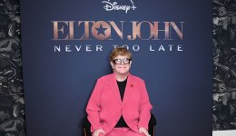 Elton John a